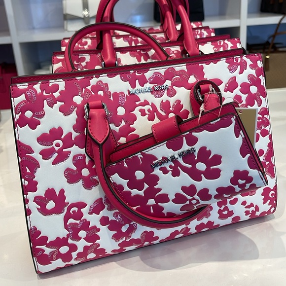 Michael Kors Sheila Md Sequined Floral Print CZ Satchel & JST Md Bi-Fold Wallet - Picture 5 of 16